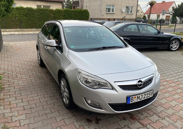 Opel Astra cena 16900 przebieg: 224000, rok produkcji 2010 z Kostrzyn małe 92